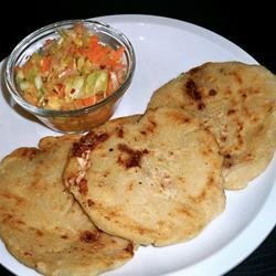 Pupusas de Queso (Cheese-Stuffed Tortillas)