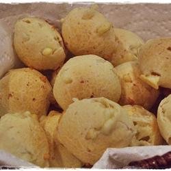 Brazilian Cheese Puffs (Pao de Queijo)