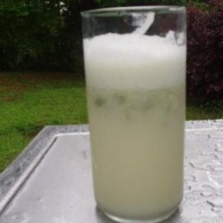 Refreshing Brazilian Lemonade