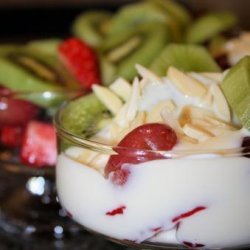 Frouta Ke Yaourti (Greek Fruit Salad)