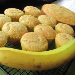 Banana-Sour Cream Cake With Cream Cheese Frosting