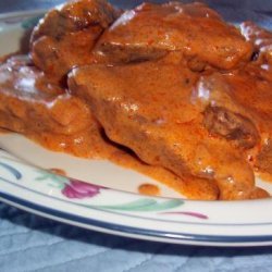 Schweizersteg Med Surfløde- Danish Sour-Cream Swiss Steak