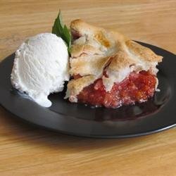 Orange-Kissed Strawberry Rhubarb Pie