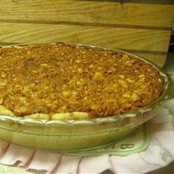 Irish Cream Macadamia Nut Pie