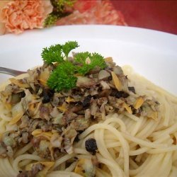 Spaghetti With Clam Sauce