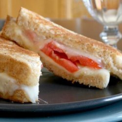 Grilled Cheese & Tomato Sandwich