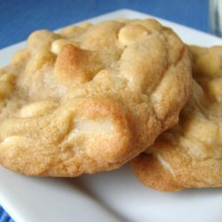 White Chocolate Chip Macadamia Nut Cookies