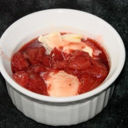 Nif's Simple Strawberry Sauce