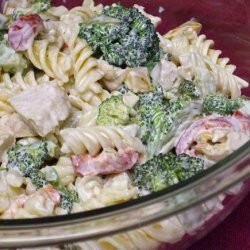 Quick and Easy Garden Chicken Pasta Salad