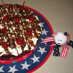 No-Bake Mile-High Banana Split Pie