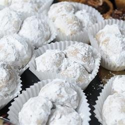 Elizabeth Dole's Pecan Roll Cookies