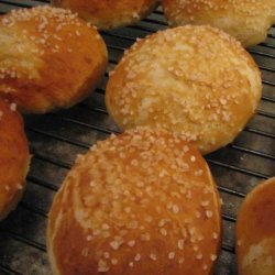 Bavarian Pretzels/ Pretzel Rolls (Laugenbrezeln)