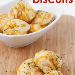 Cheddar Garlic Biscuits