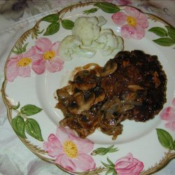 Salisbury Steak with Wine Sauce