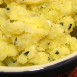 Cream Cheese and Chive Mashed Potatoes (Low-Fat)