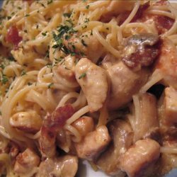 Chicken Pasta With Sour Cream and Cheese Sauce (Zwt3 Western)
