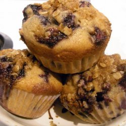 Cinnamon Streusel Blueberry Muffins (Einstein Bagels!)