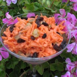 Pa Dutch Carrot & Raisin Salad