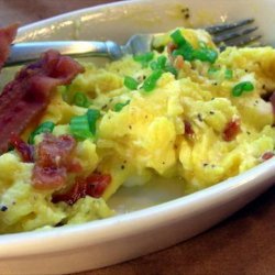 Garlic Eggs Cooked on the Plate