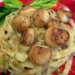 Seared Scallops With Cabbage and Leeks