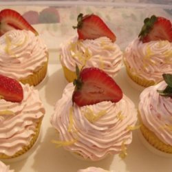 Strawberry Lemonade Cupcakes