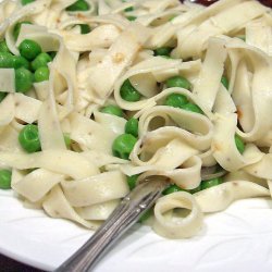 Buttered Fettuccini With Peas