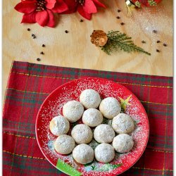 Chocolate Snowball Treats