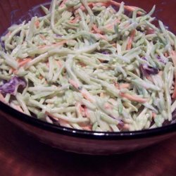 Creamy & Easy Broccoli Slaw