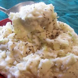 Colcannon (Mashed Potatoes With Cabbage)