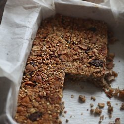 Tropical Granola With Seeds