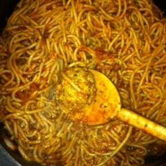 Turkey Meatballs W/ Spicy Tomato Sauce and Whole-Wheat Spaghetti