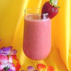 Non alcoholic strawberry colada