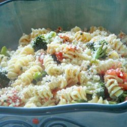 Broccoli Pasta in a Fresh Tomato Sauce