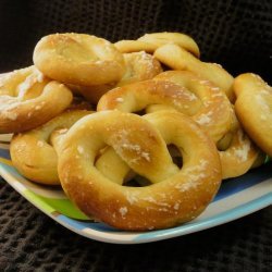 Hungarian Pretzels (Perec)