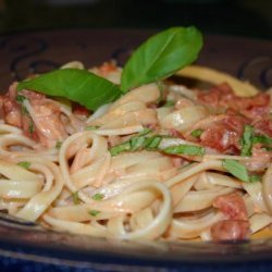 Tomato Basil Fettuccine