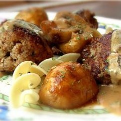 Meatballs in Beef Gravy