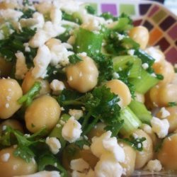 Turkish Chickpea Salad (Nohut Salatasi)