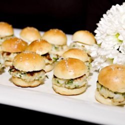 Scallop Burger Sliders With a Cilantro-Lime Mayo