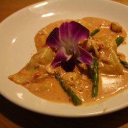 Lobster Ravioli With Crabmeat Cream Sauce