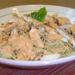 Chicken With a Red Pepper Cream Sauce