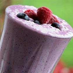 Quick Berry Milkshake