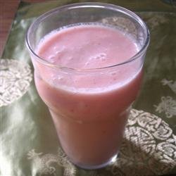 Asian Pear and Strawberry Smoothie