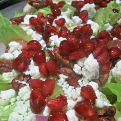 Holiday Pomegranate, Pear, and Grape Salad With Candied Pecans