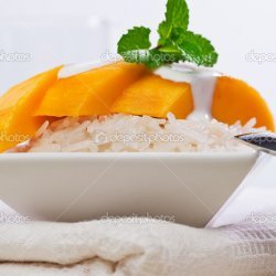 Thai Mango Sticky Sweet Rice Dessert