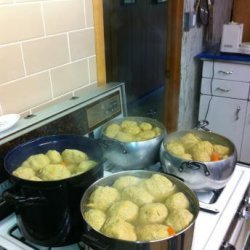 My Mom's Legendary Galicianer (Sweet) Gefilte Fish