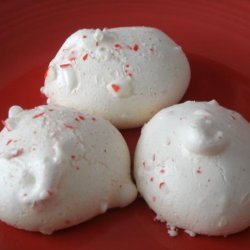 Super Easy Peppermint Kisses