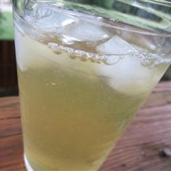 Sparkling Green Tea Lemonade