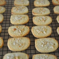 Macadamia Shortbread