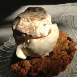 Chewy Chocolate Chip Pizookies