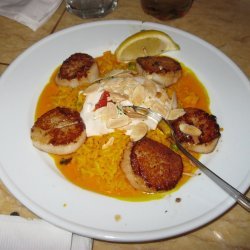 Scallops in Saffron Sauce